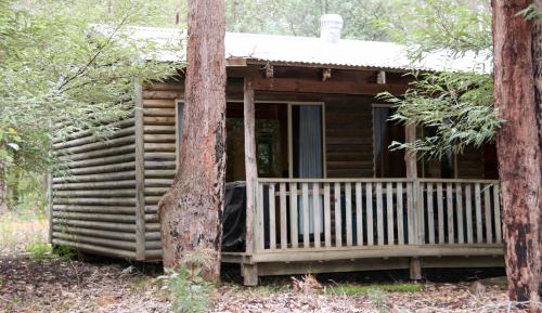Two-Bedroom Chalet - Robin Hood
