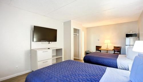 Double Room with Two Double Beds - Non-Smoking