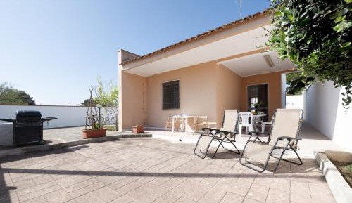 Villa with Garden View