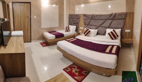 Triple Room with Private Bathroom