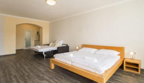 Deluxe Family Suite