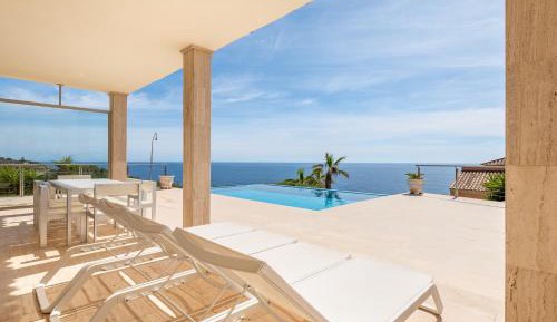 Villa with Sea View