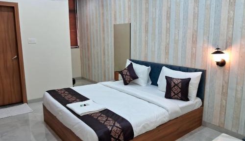 Deluxe Double or Twin Room