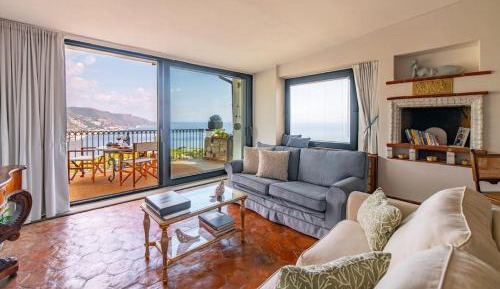 Apartment with Sea View