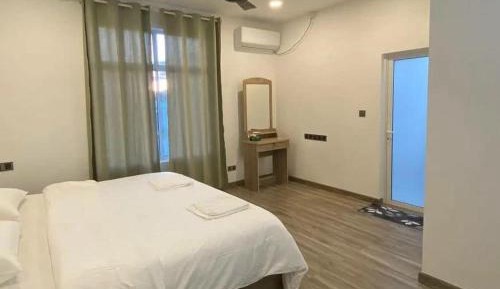 Queen Room