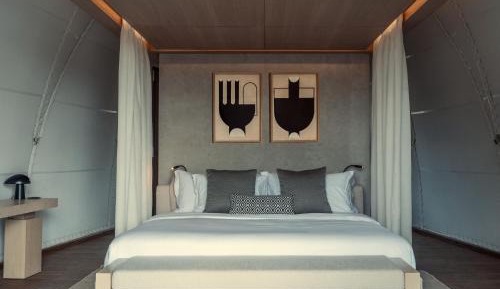 Couples Cabana with Plunge Pool