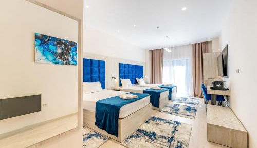 Triple Room with Balcony