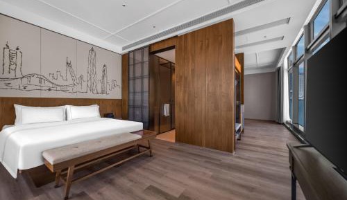 Executive Deluxe King Room