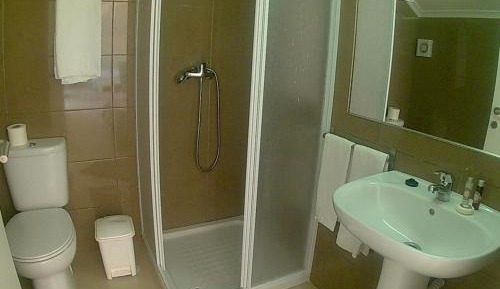 Family Room (2 Adults + 2 Children up to 14 Years Old)