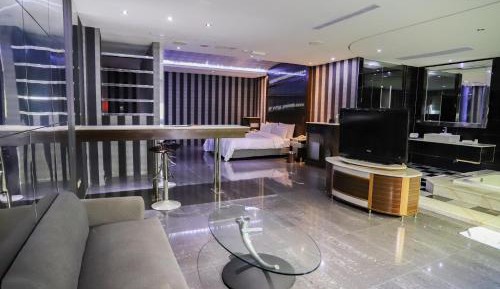 Platinum Suite