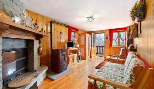 Superior One-Bedroom Apartment with Balcony