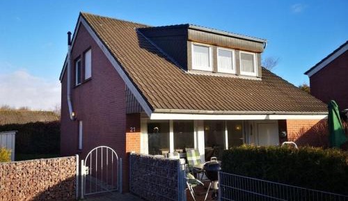 Three-Bedroom Holiday Home 