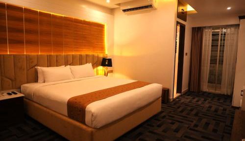 Standard King Room