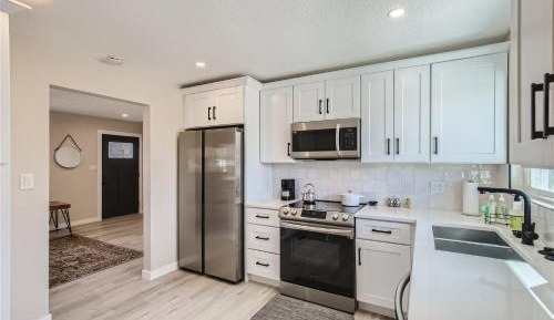 Three-Bedroom Holiday Home 