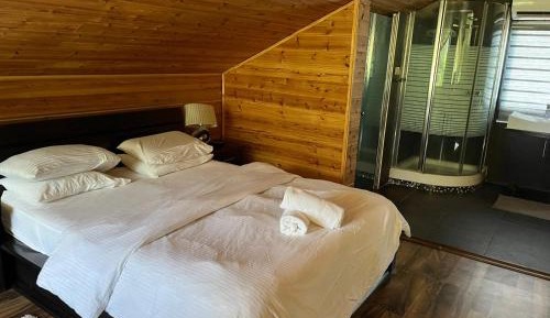 Suite with Spa Bath