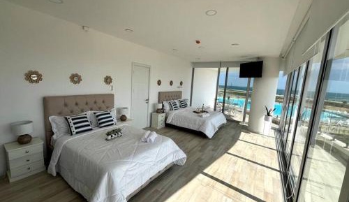 Villa - Beach Front