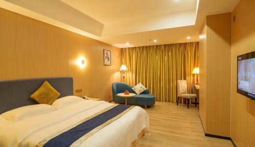 Deluxe Queen Room