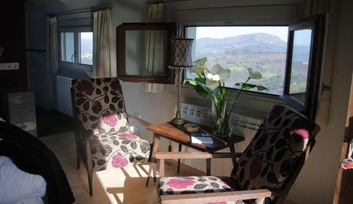 Deluxe Suite with Spa Bath