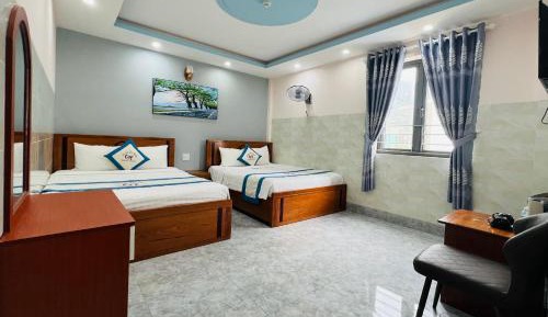 Quadruple Room with Mountain View