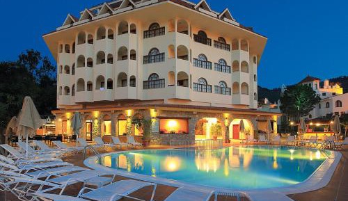 Double or Twin Room with Partial Sea View