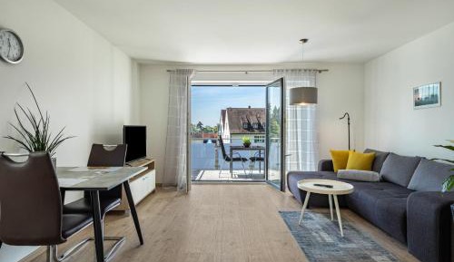 Superior One-Bedroom Apartment with Balcony
