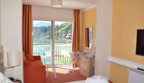 Double Room with Lake View