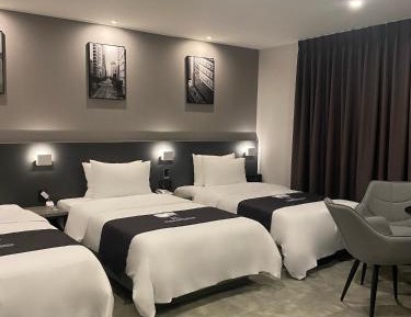 Deluxe Triple Room