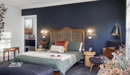 Larger Studio with Balcony