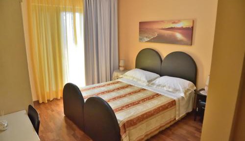 Deluxe Double or Twin Room with Balcony