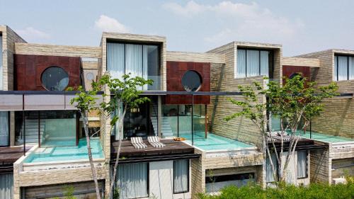 2 Bedroom Fallingwater Pool Villa