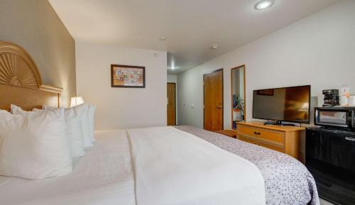 King Room - Non-Smoking