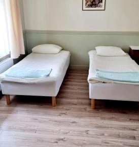 Small Twin Room