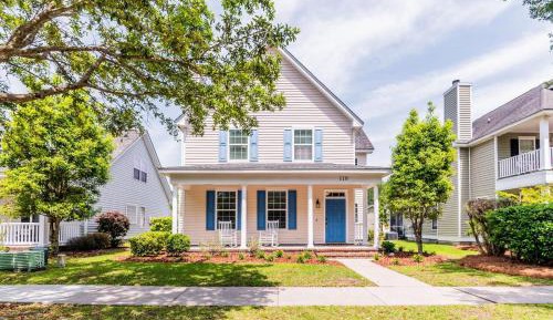 Three-Bedroom Holiday Home 