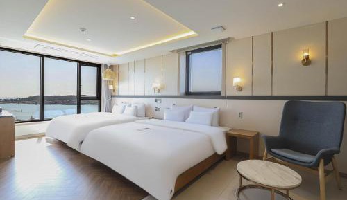 Golden Suite Twin Spa Room with Ocean View