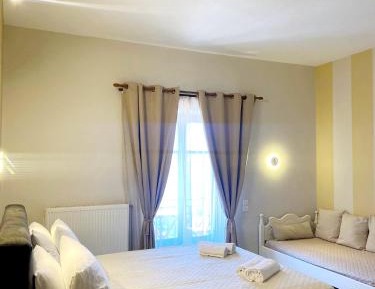 Triple Room with Sea View