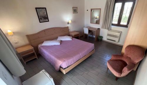 Deluxe Double Room with Shower