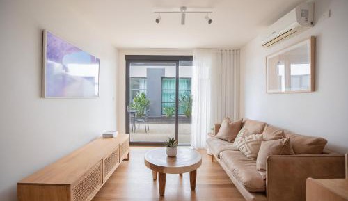 One-Bedroom Studio