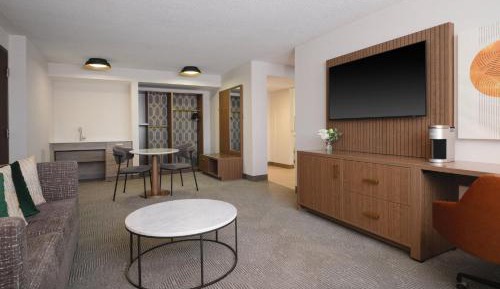 One-Bedroom KIng Suite - Accessible