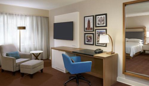 Club level, Guest room, 1 King, High floor