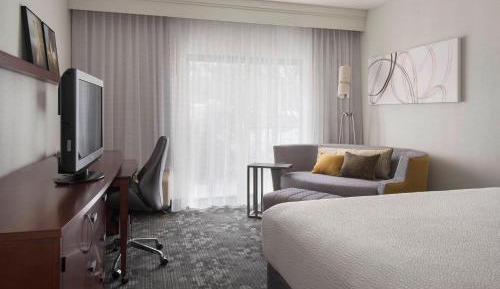 King Room with Sofa Bed