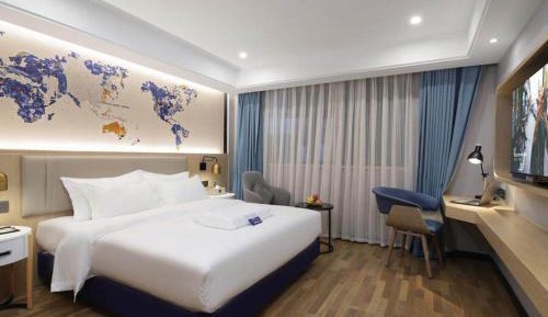 Light Double Room