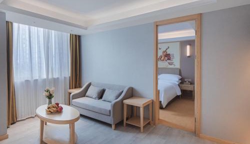 Suite with Mah-jongg 