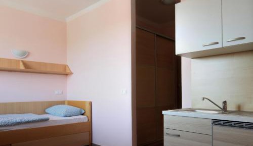 Studio (1 Adult)