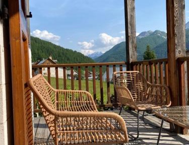 Apartment with Mountain View - Furfande