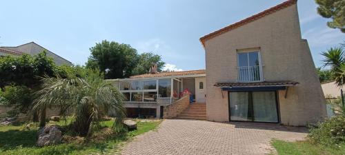 Three-Bedroom Holiday Home 