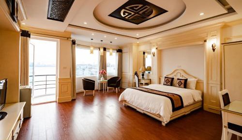 Suite with Balcony