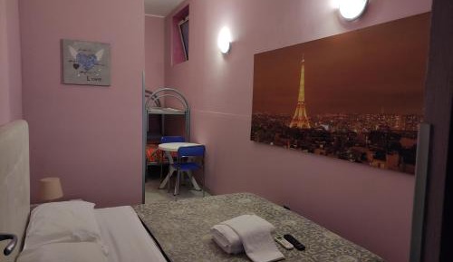 Deluxe Double Room with Shower