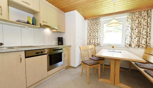 Two-Bedroom Apartment with Shower 