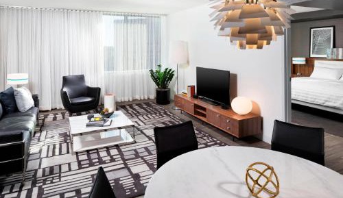 Executive Suite - Club Lounge Access