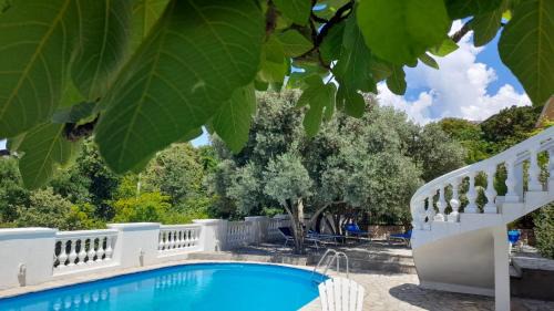 Villa with Sea View